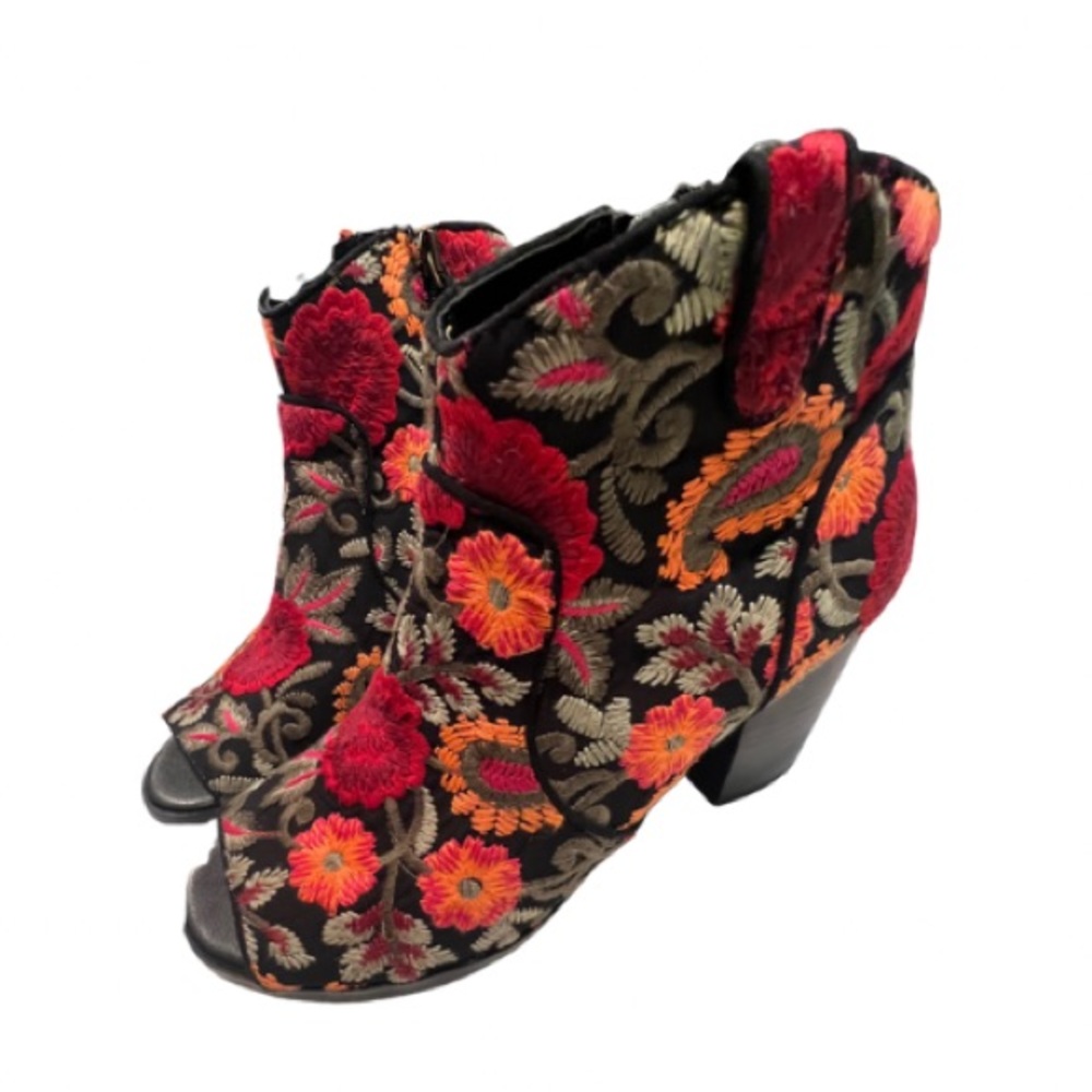 Beautiful Crown Vintage Floral Embroidered Open Toe Bootie Beautiful EUC Sz 8